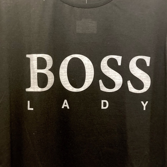 IT’S HERE!!! 🛍 BOSS TSHIRT DRESS - Picture 9 of 10